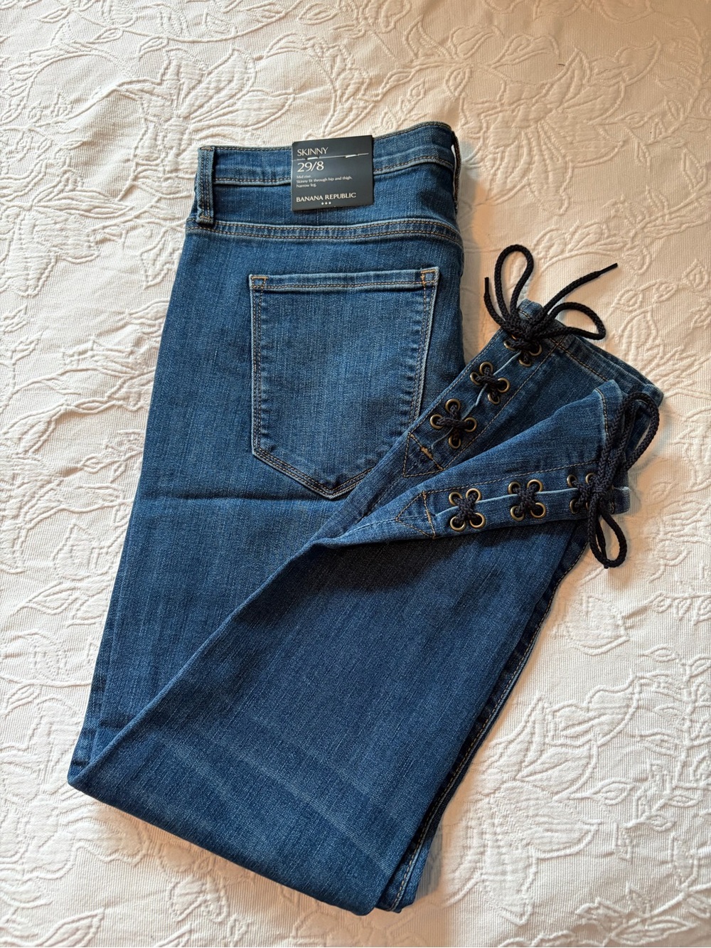 Banana Republic Dark Blue Skinny Jeans with Lace-Up Ankles women’s 8 new
